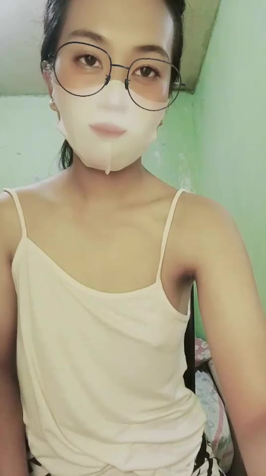 LHserish ID: 4636780 Papaya Live