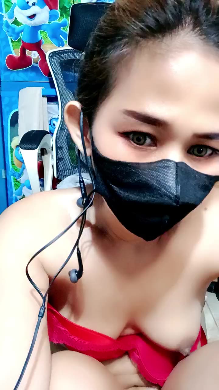 Erin ID 1917397449306570753 Hot51 telegram bot @DSrecordbot