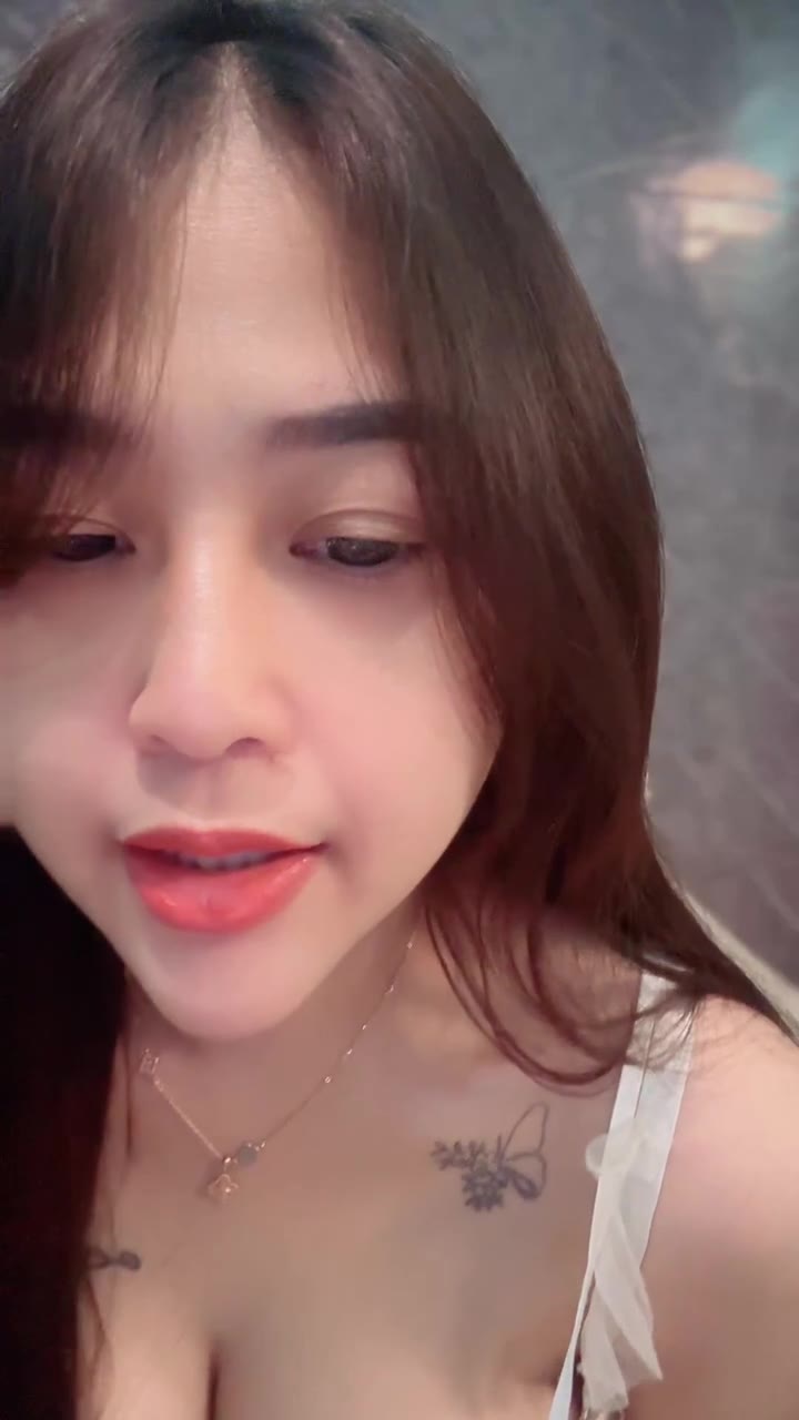 2025-07-10-001530 Lylaaaa ID 1901315884343410690 Hot51 telegram bot @DSrecordbot - duniastreaming(dot)vip