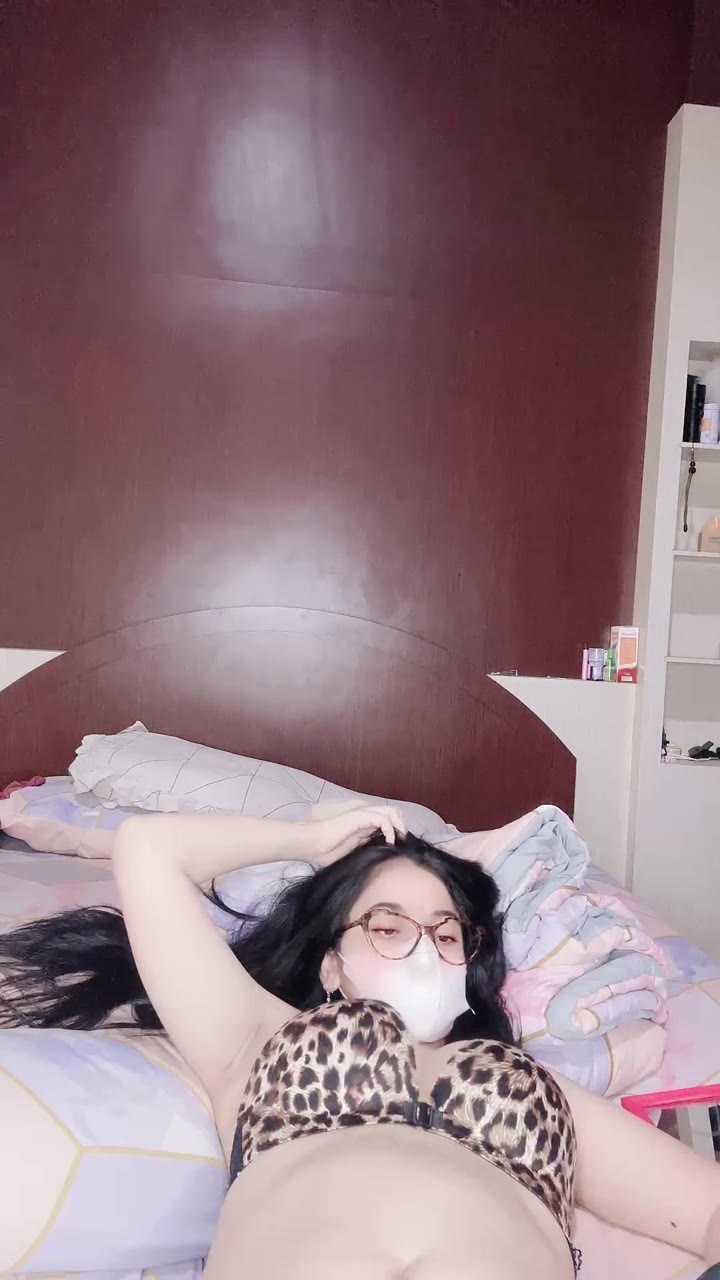 Cipawww ID 1854382730011922434 Hot51 