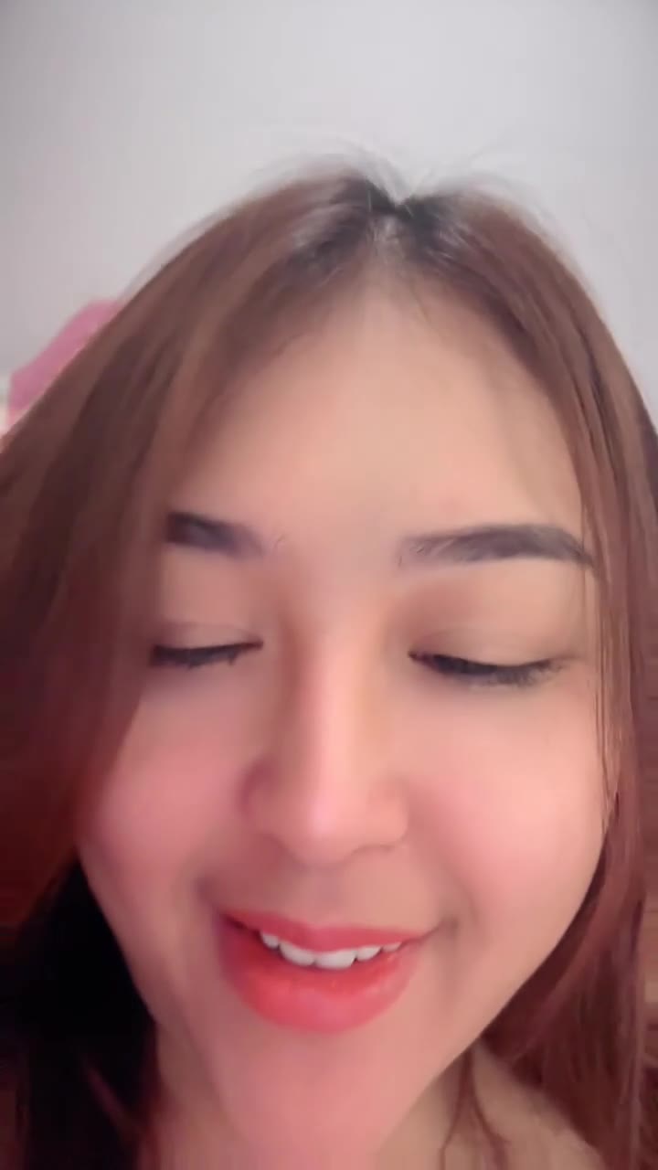 Lylaa ID 1901315884343410690 Hot51 