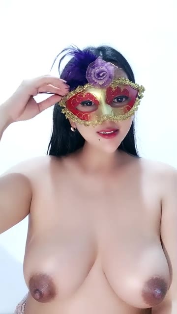 FrozenCha ID 1822582378501689345 Hot51 