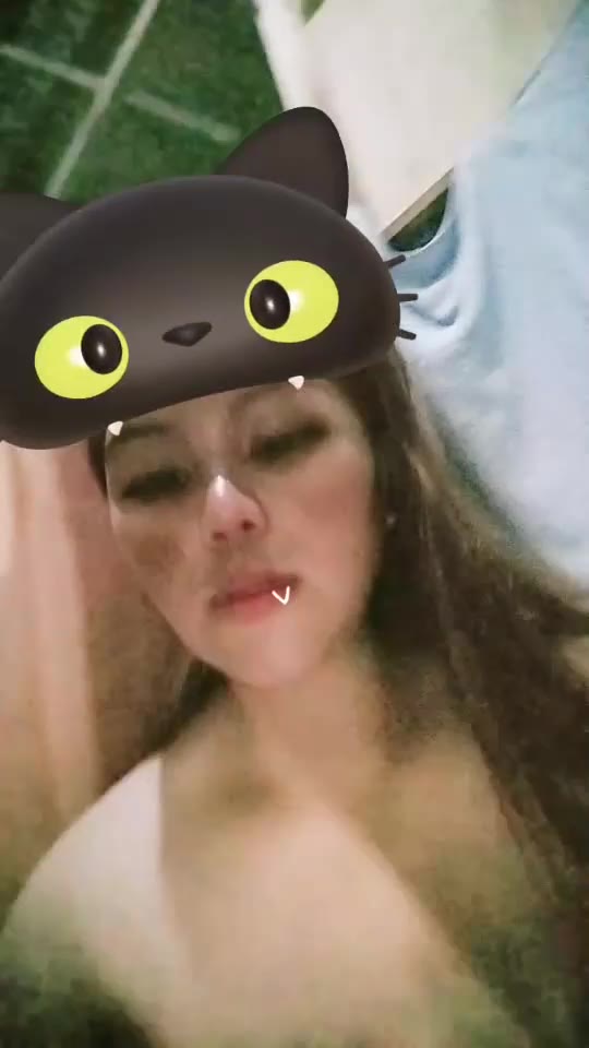 H A N A H ID 5112957 Papaya Live