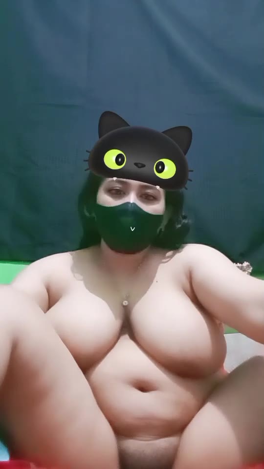 mamasemok ID 4032887 Papaya Live