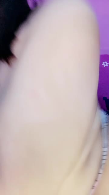 violet ID 1737385833372495874 Hot51 