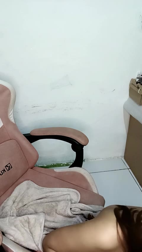 Araaa ID 1974082223794237442 Hot51 