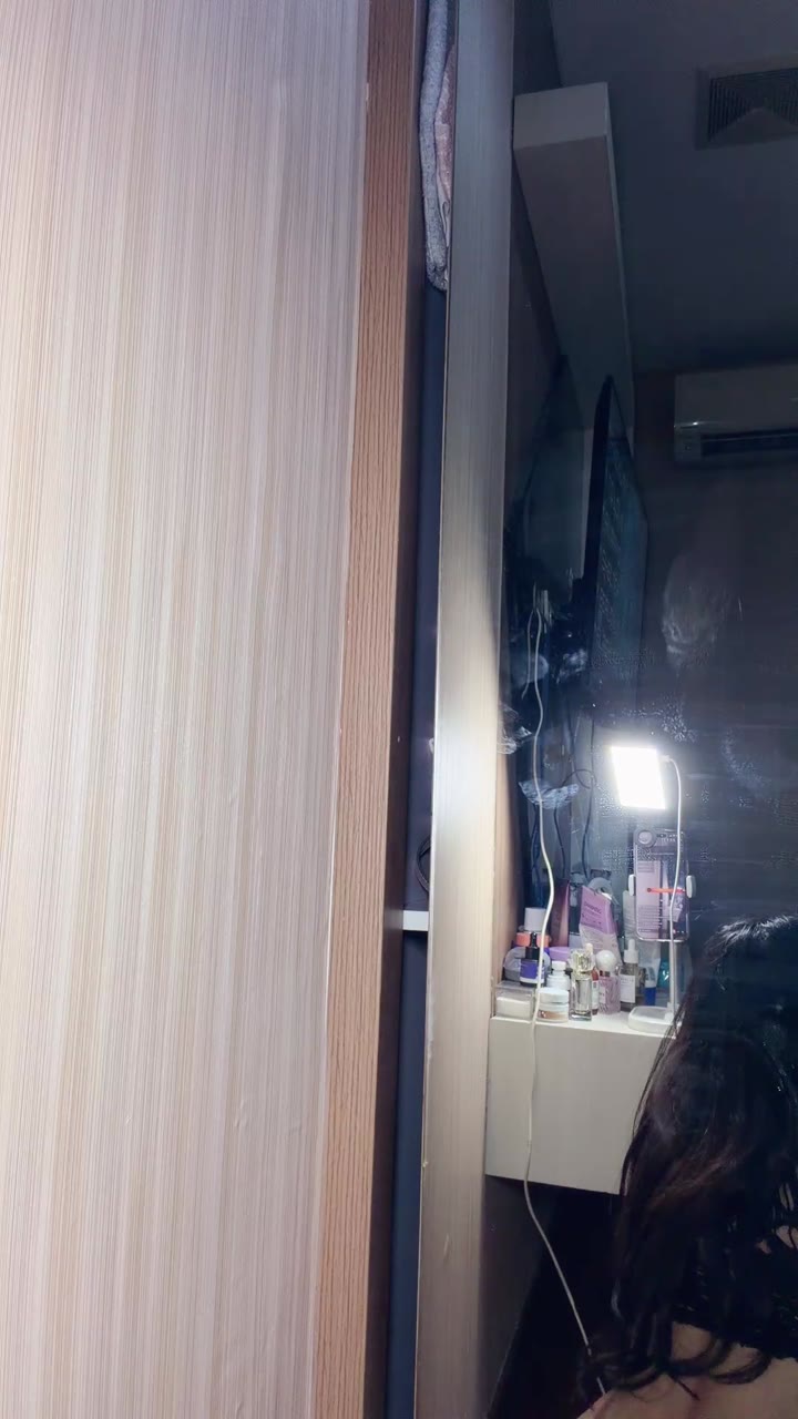 Vanilladila ID 1987841164009242625 Hot51