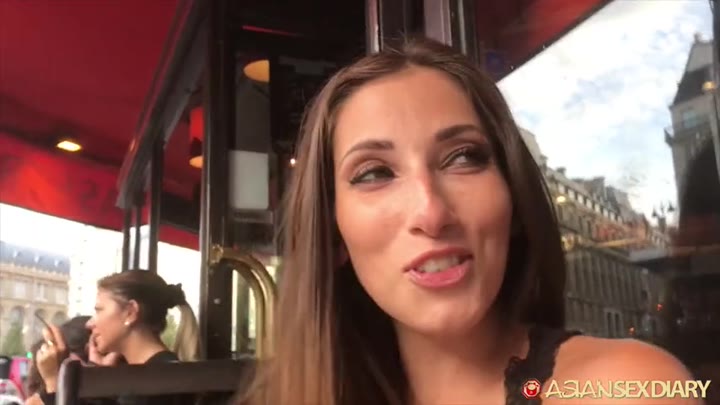 stephanie in paris 480p